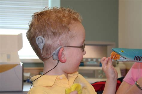 robotic hearing device